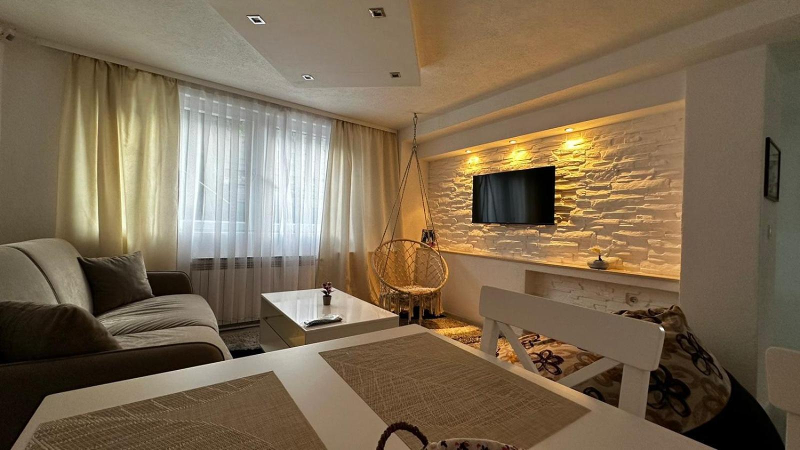 Kamenica In - Old Apartment
